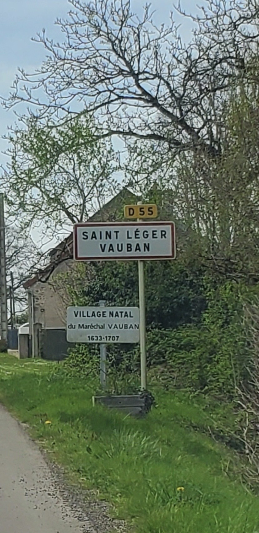 Arriving in Saint-Léger-Vauban